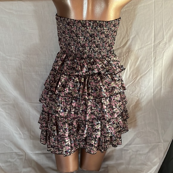 Cute Floral Layered Ruffle Dress - Picture 7 of 11